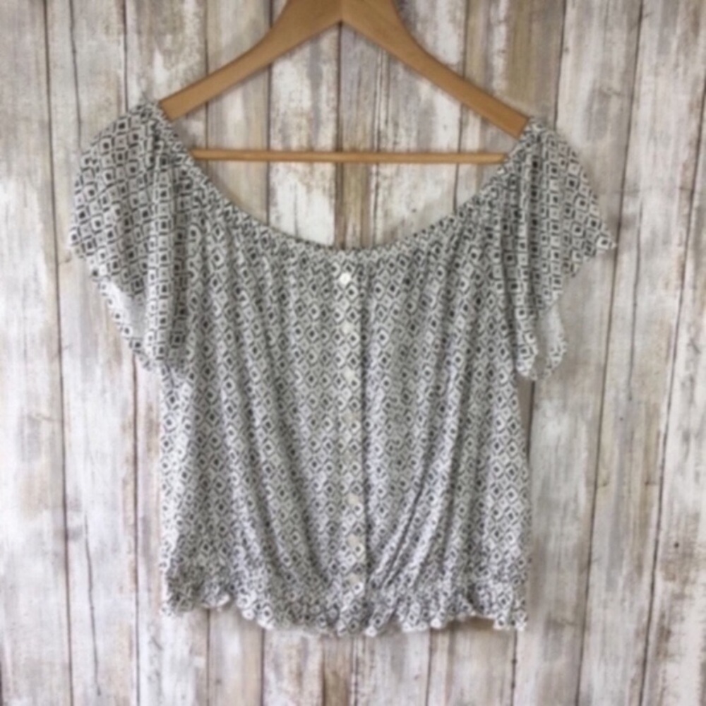 H&M White Off The Shoulder Crop Blouse